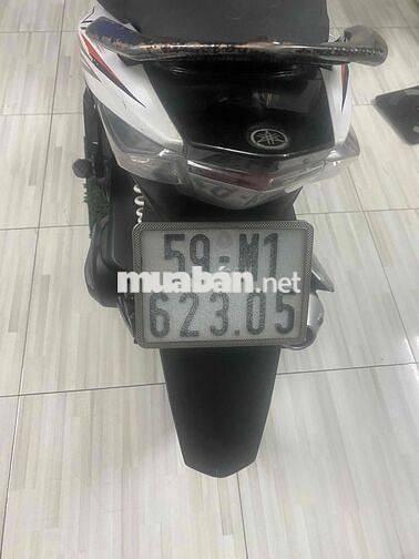 Yamaha Luvias Fi trắng đen