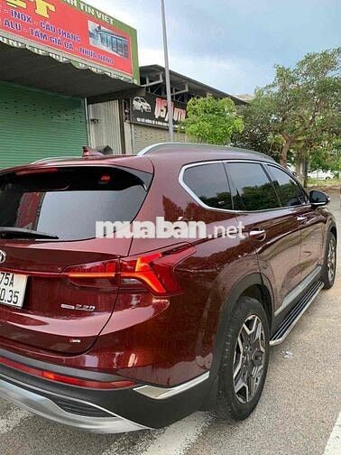 Hyundai SantaFe Đỏ 7 chỗ số tự động 2cau,Máy dau