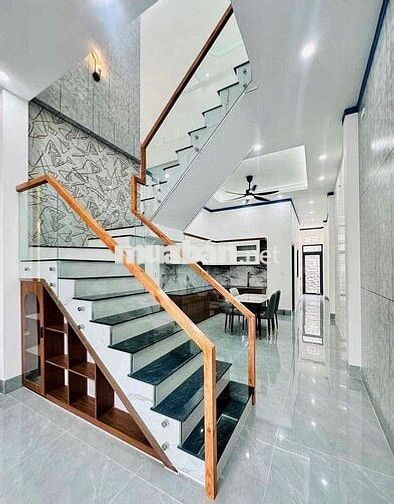 BÁN NHÀ THỔ CƯ HOÀN CÔNG NGAY CẦU SĂN MÁU