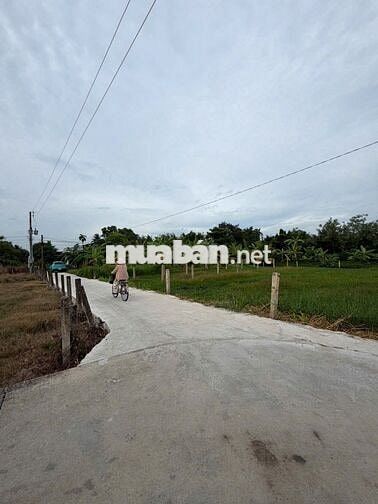 Chính chủ cần bán nền đất mặt tiền đường Lộ Dừa