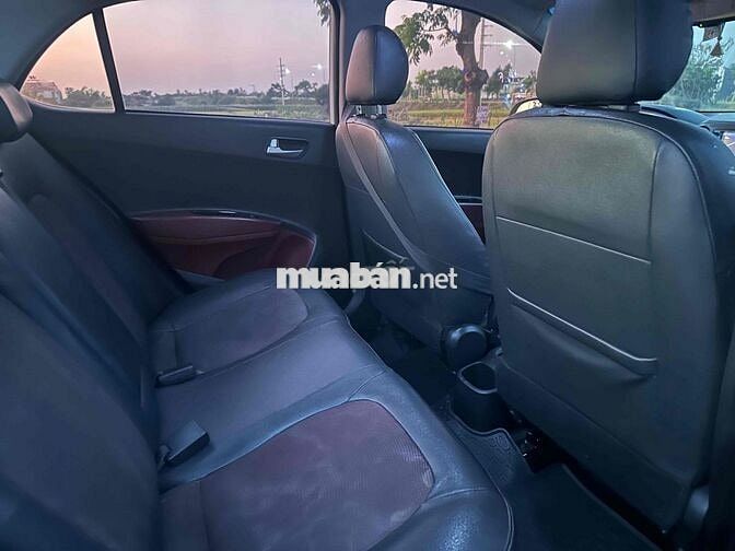 Hyundai i10 2017 Trắng 15 vạn