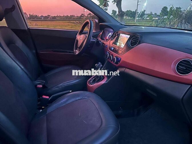 Hyundai i10 2017 Trắng 15 vạn