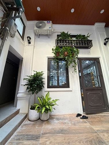 Bán nhà mặt phố  50 yên phụ to dt28/53m2 tầng 1 mt 4m kinh doanh buôn 