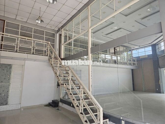 Cho thuê MBKD 2 mặt tiền tại Vĩnh Phú