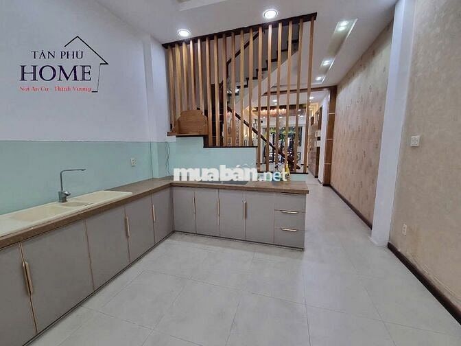 Mặt tiền nội bộ 10m khu TÂY THẠNH, 3 Tấm, 4 x 20m, 4 Phòng Ngủ, 5 WC