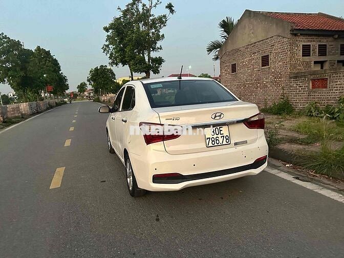 Hyundai i10 2017 Trắng 15 vạn