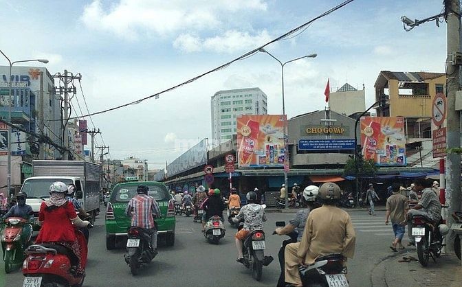 Bán MTKD ngang 4.4m 101m2 3lầu ngay chợ Gò Vấp Nguyễn Văn Nghi 13.5 tỷ