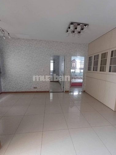 Chung cư 1AB Cao Thắng căn rộng 80m2, 2p ngủ,11.5tr/th