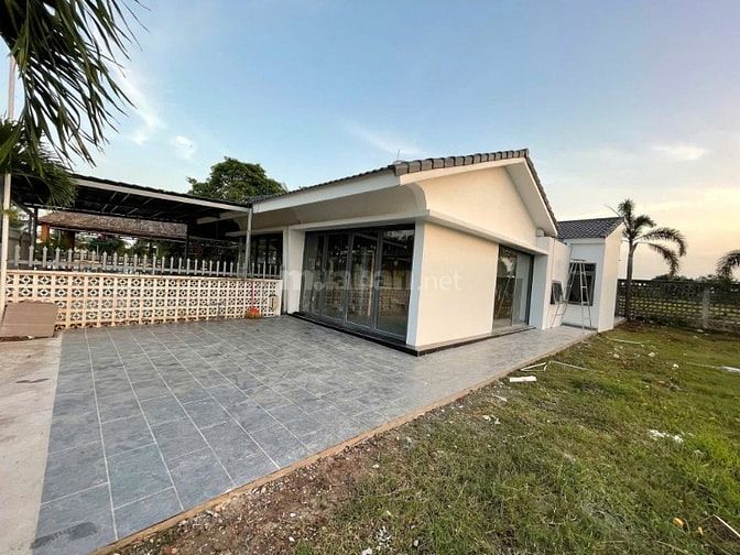 BÁN GẤP CĂN NHÀ 2 PHÒNG NGỦ CÁCH BIỂN HỒ TRÀM 5 PHÚT DI CHUYỂN