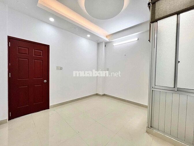 CHO THUÊ PHÒNG TRỌ CÓ MÁY LẠNH, KỆ BẾP WC RIÊNG TẠI THỐNG NHẤT P16 GV