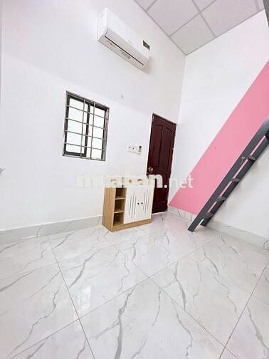 CÒN 3P DUPLEX SIÊU XINH NGAY ĐH VĂN LANG - FULL NT - FREE XE - CỬA SỔ