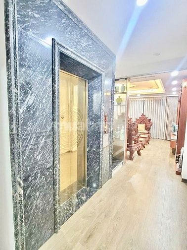 BÁN NHÀ LIỀN KỀ ĐỖ QUANG_ĐỐI DIỆN CÔNG VIÊN_5 TẦNG THANG MÁY ĐẸP_22 TY