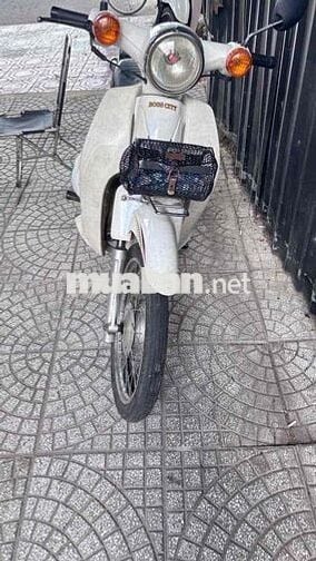 Honda Cub màu Trắng