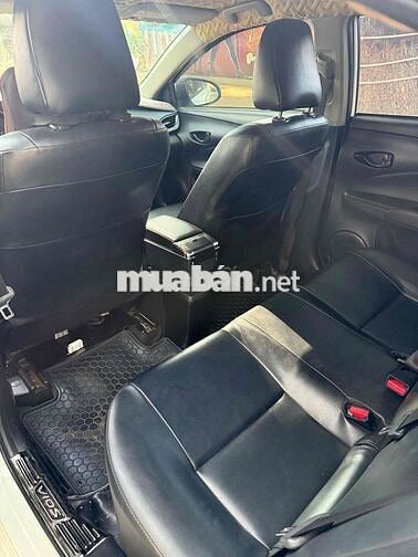 Toyota Vios 2023 số sàn màu Trắng