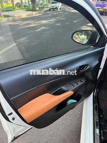 Toyota Vios 2023 số sàn màu Trắng
