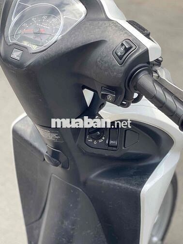 Honda Vision 2023 màu Trắng
