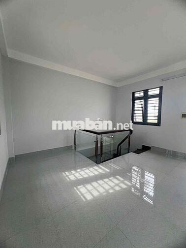 🇻🇳🇻🇳🇻🇳NHÀ NGUYÊN CĂN HẺM XE HƠI CÓ NỘI THẤT CƠ BẢN HUỲNH TẤN PHÁT