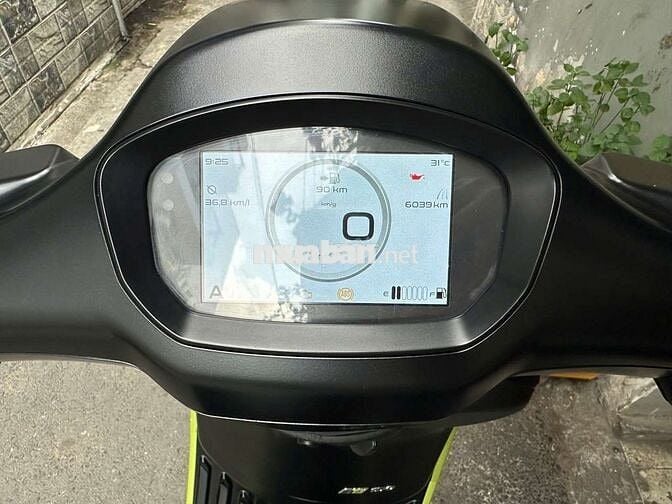 Piaggio Vespa Sprint Tech 150 Đen 6039 km
