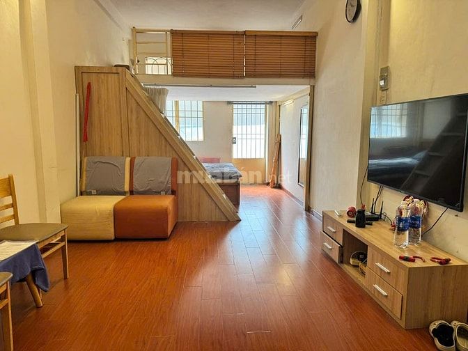 Bán căn hộ 207 Bùi Viện ngay phố đi bộ Bùi Viện Q1