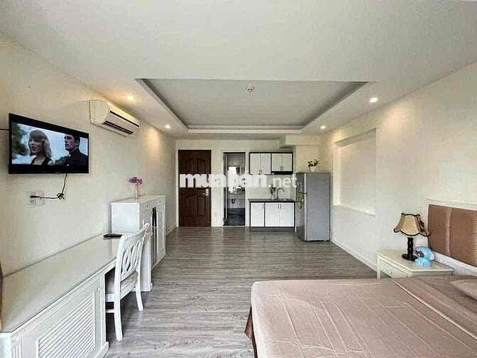 TRỐNG PHÒNG BANCOL SẴN NÔỊ THẤT CƠ BẢN GIÁ RẺ NGAY ĐH CÔNG THƯƠNG
