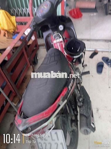 Yamaha Sirius màu Đỏ đen