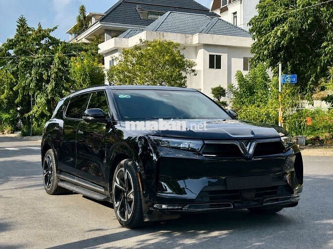 VinFast VF9 Plus 2025 Đen 17000 km