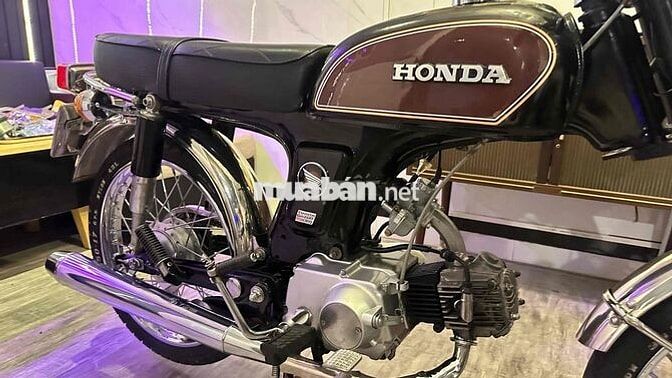 Honda 67 Đen Cổ điển