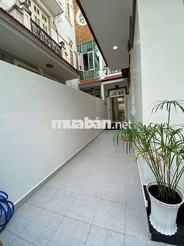 Cho thuê nhà 6x20m, 3 tầng, 5PN, 5WC, Tạ Quang Bửu, P.5, Q.8