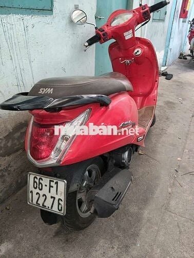 SYM Attila màu Đỏ