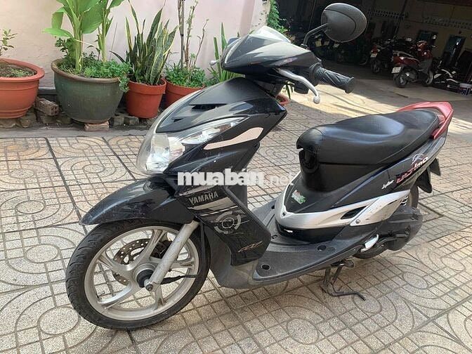 Yamaha Ultimo Đen Tự động