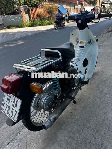 Honda Cub 50 Đen trắng
