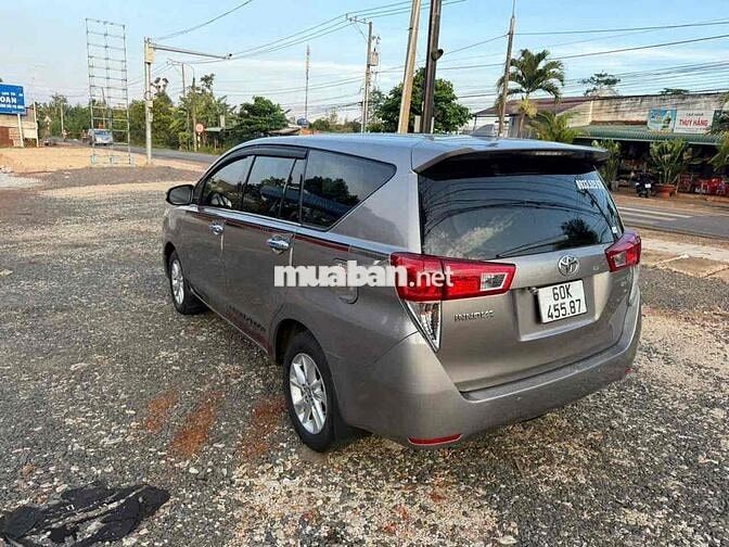 Toyota Innova 2017