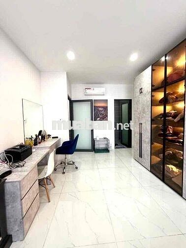 Bán nhà Đ.khánh Hội 43m2 chỉ  6.9T kế ngay Đường xe hơi đi Hoàng Diệu,