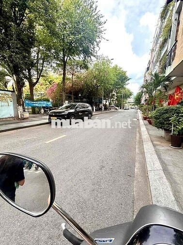 Bán nhà Đ.khánh Hội 43m2 chỉ  6.9T kế ngay Đường xe hơi đi Hoàng Diệu,
