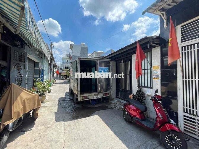 Cần bán nhà đầu hẻm B18, Tân Vĩnh Lộc