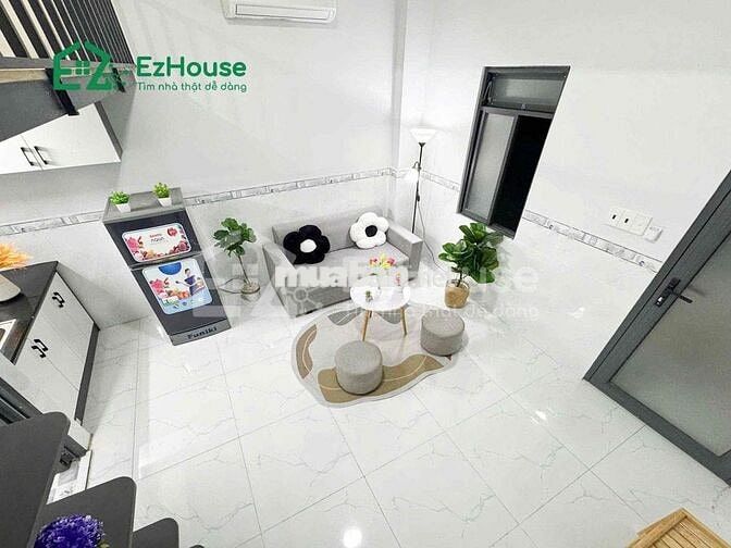 Phòng Full Nội thất - rộng - Tòa an ninh bảo vệ 24/7 - Có Thang máy