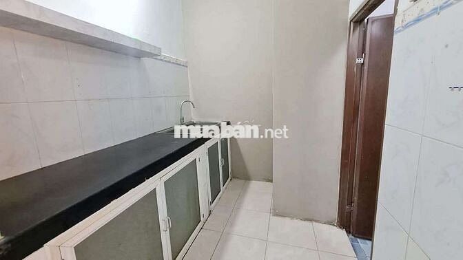Ngay Ngã Tư Bảy Hiền - Cho thuê căn hộ trệt lối đi riêng rông 50m2