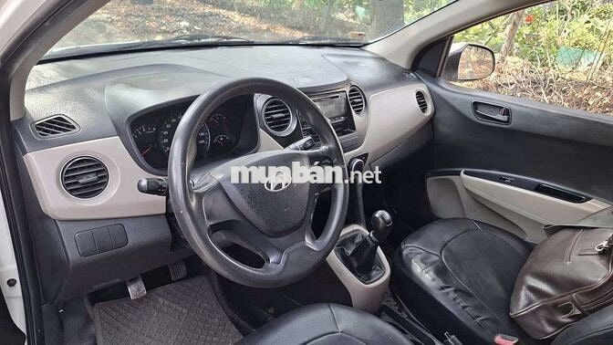 Hyundai i10 Sedan 2018 1.2 Trắng