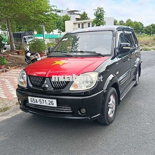 Mitsubishi Jolie 2004 7 chỗ Đen