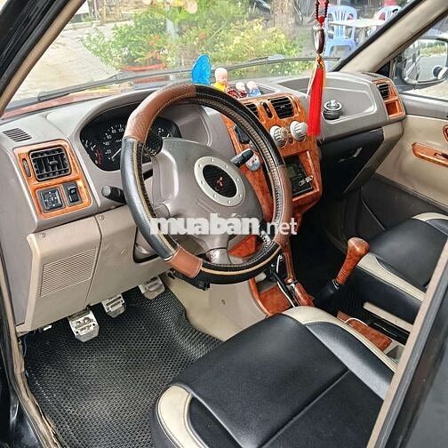 Mitsubishi Jolie 2004 7 chỗ Đen