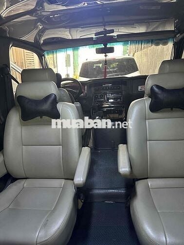Mercedes-Benz MB100 Bạc