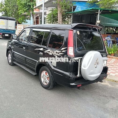 Mitsubishi Jolie 2004 7 chỗ Đen