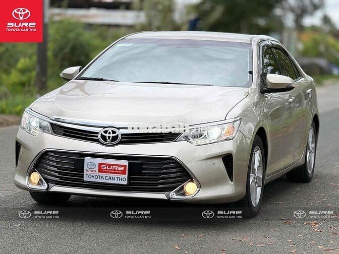 Toyota Camry 2016 2.5Q 122.000km Nâu vàng
