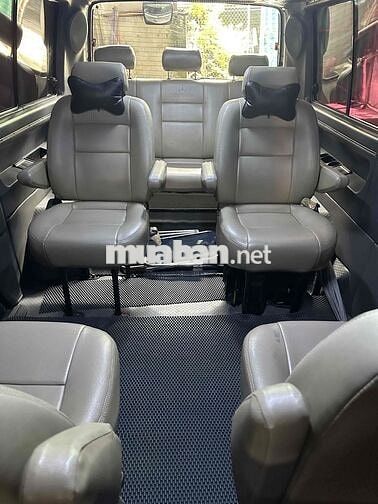 Mercedes-Benz MB100 Bạc