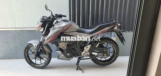 Suzuki Bandit Xám 15000 km