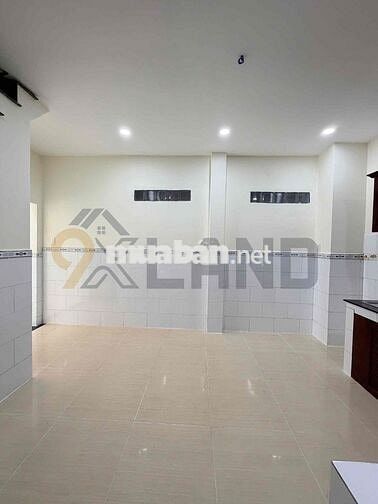 NHÀ ĐẸP MẶT TIỀN 3 TẦNG KD TỐT - GẦN VINCOM THỦ ĐỨC- CHỈ HƠN 6Tỷ