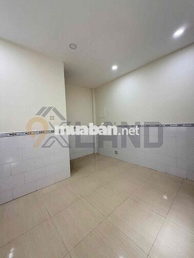 NHÀ ĐẸP MẶT TIỀN 3 TẦNG KD TỐT - GẦN VINCOM THỦ ĐỨC- CHỈ HƠN 6Tỷ