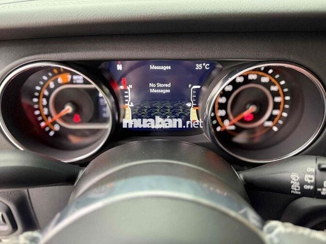 Jeep Wrangler Sahara 2023 Đen 3500km