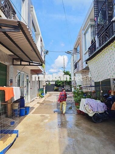NHÀ 1 TRÊT 1 LẦU 2PN ! HẺM XE HƠI! 1 SẸC ĐƯỜNG GÒ HƯU VÀO 30M!55OTR 