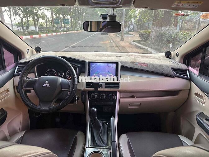 gd cần bán Xpander 2019 Bạc nguyên zin